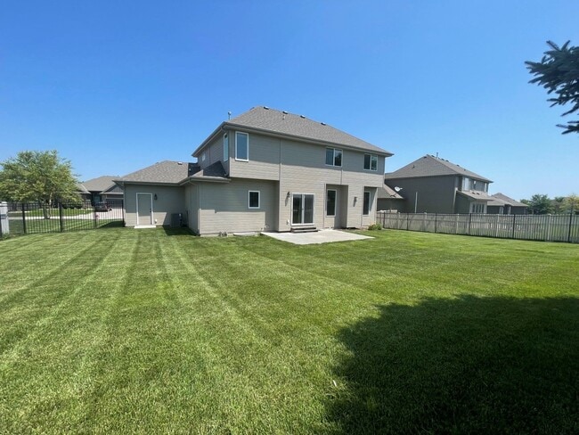 Photo - Home For Rent Papillion