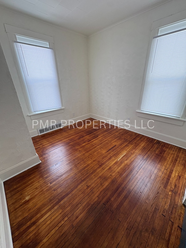 Photo - 2 Bedroom / 1 Bathroom Single-Family Home