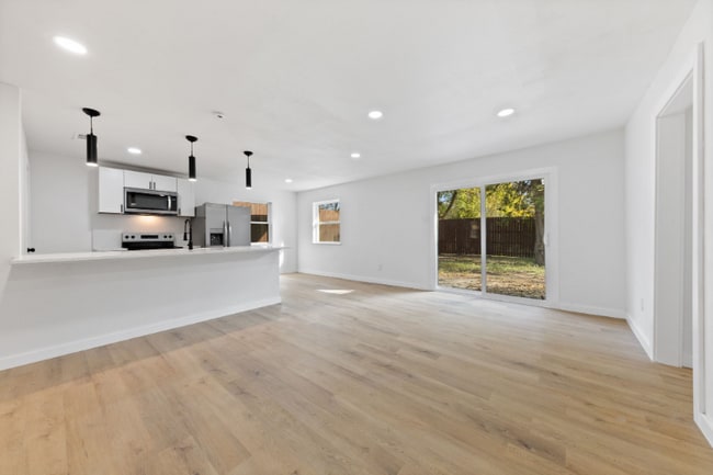 Photo - 608 Blueberry Blvd