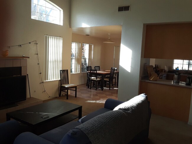 Photo - Nice 4 Bedroom Condo in North Davis