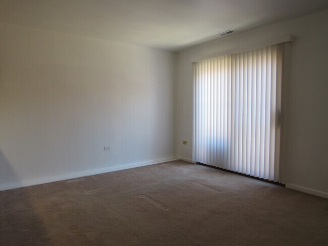 Photo - 2305 S Stewart Ave Unit F