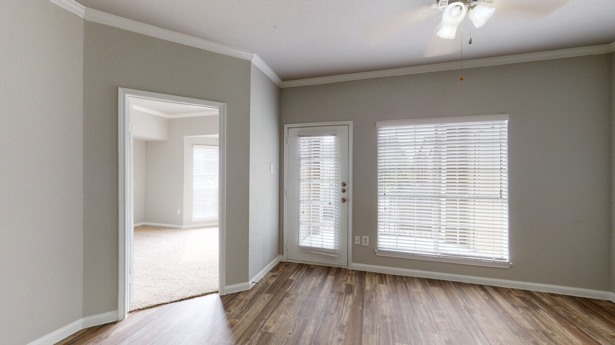 Photo - Meyer Forest Apartments