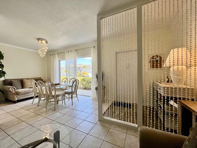 Photo - 4201 S Ocean Blvd Unidad M5