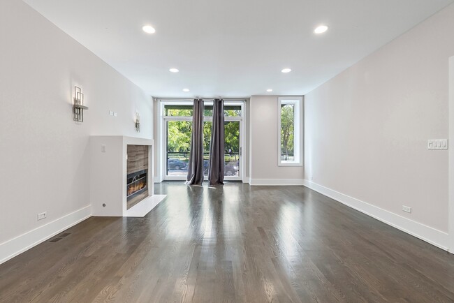 Photo - 2814 W North Ave