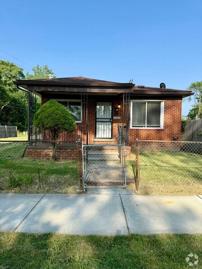 Building Photo - 15852 Wabash St Rental