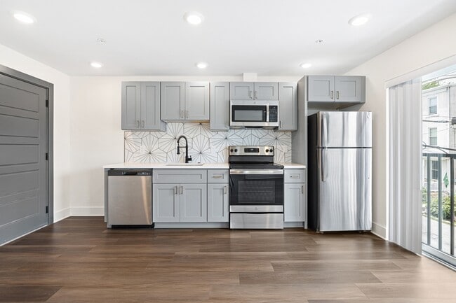 Photo - 7620 Ridge Ave