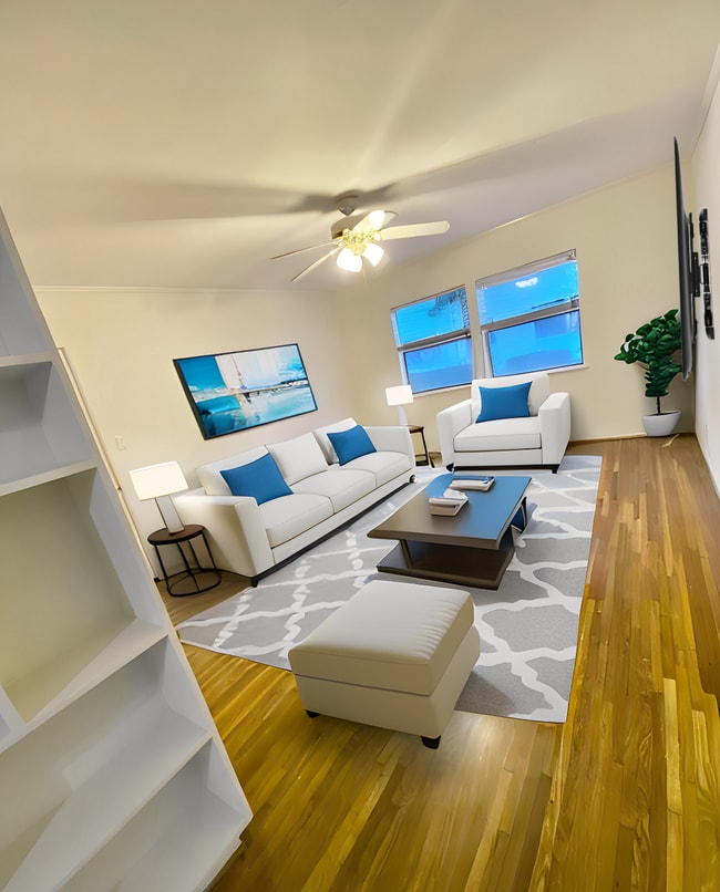 Building Photo - 5876 Bowcroft St Unit 2 Rental
