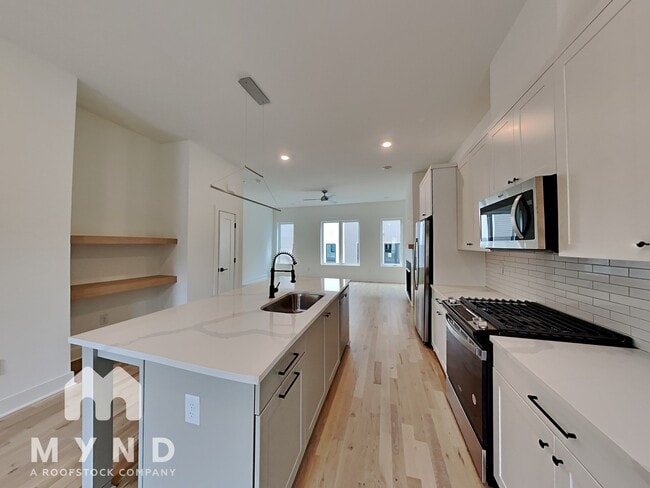 Photo - 1548 Millwood Pl