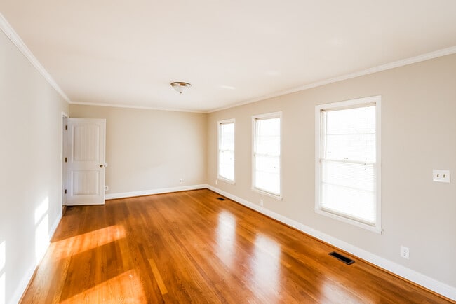 Photo - 34 Dunwar Dr