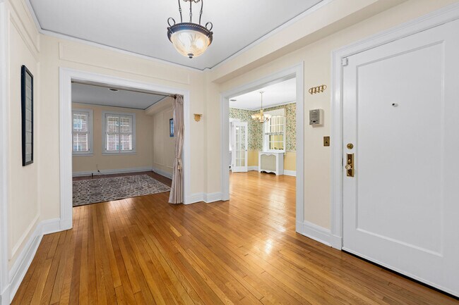 Photo - 3401 Greenway Unit 403