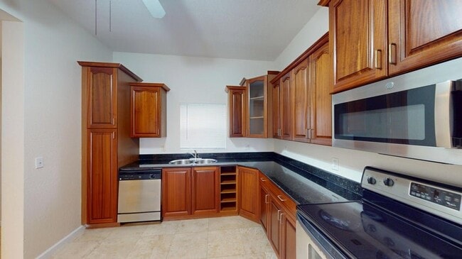 Photo - 1610 Presidential Way