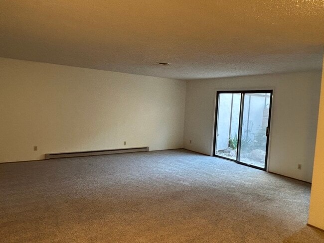 Looking from LT toward patio - 1115 Rantoul St Unit 1115 Rantoul St.