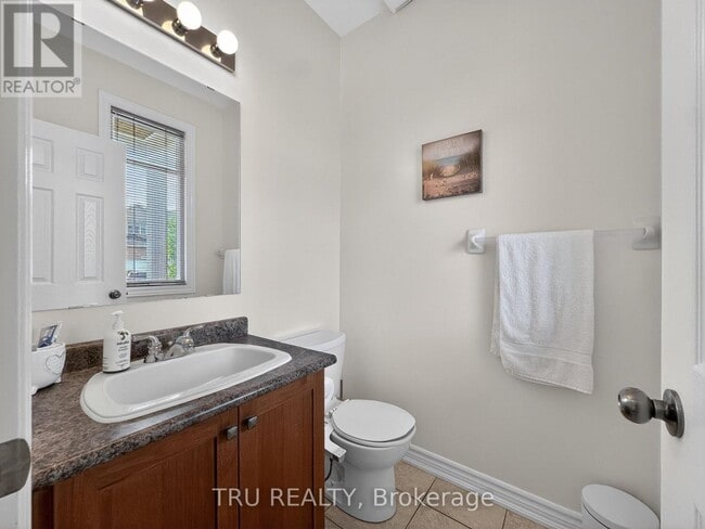 Photo - 200 Celtic Ridge Crescent