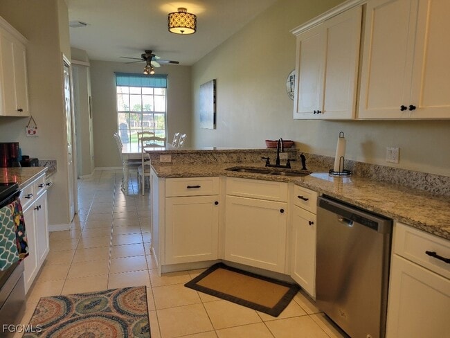 Building Photo - 14560 Grande Cay Cir Unit 2305