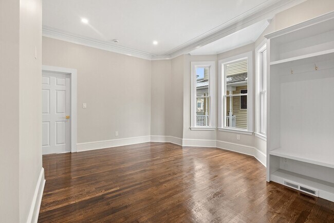 Photo - 30 Thornley St Unit 1