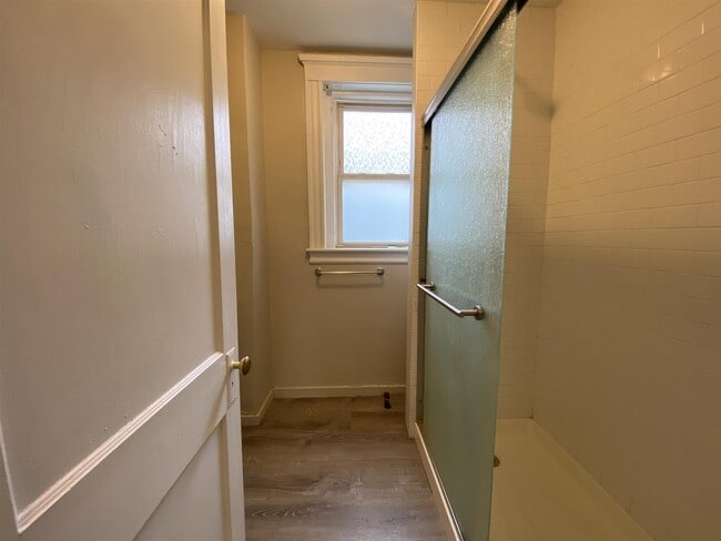 4 Craigie Cir Unit 4