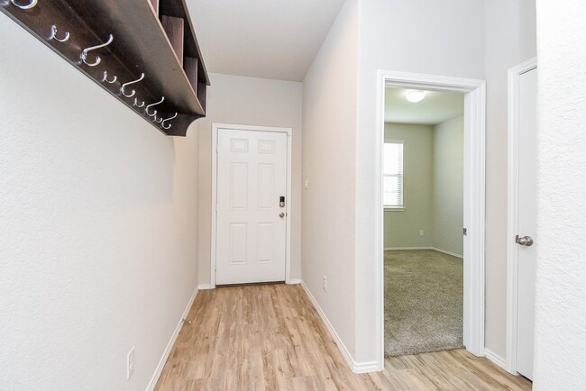 Photo - 5530 Redwood Summit Ln