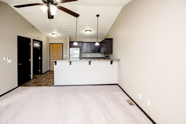 Villas at Canyon Creek Apartments