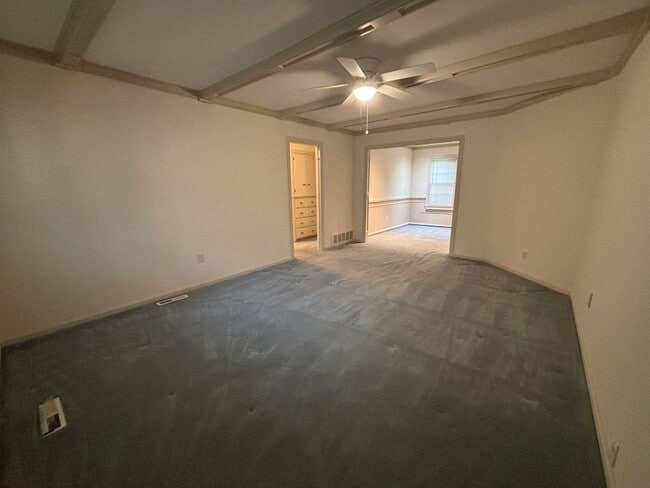 Photo - 2 bedroom 1 bath home with 1 car garage! Available to Rent or Rent to Own!