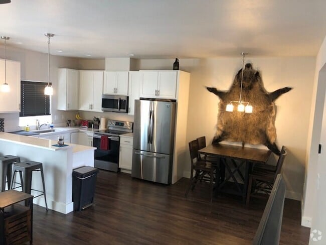 Building Photo - Newly Constructed 3 Bedroom Home in Manhat...