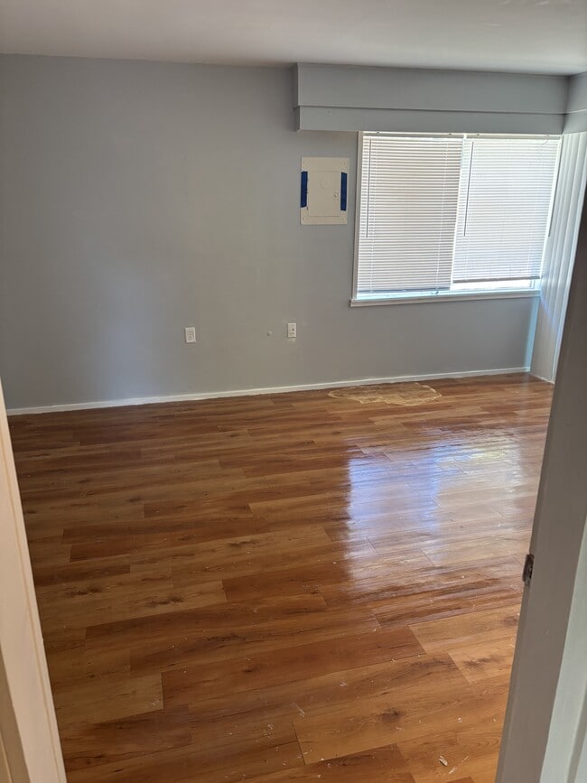 Photo - 2221 20th Ave