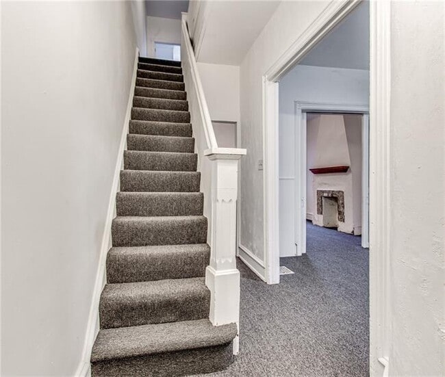 Photo - 354 Ophelia St