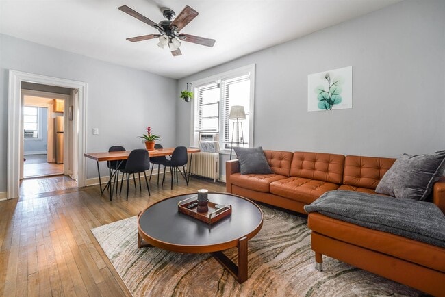 Photo - 331 79th St Unidad 53