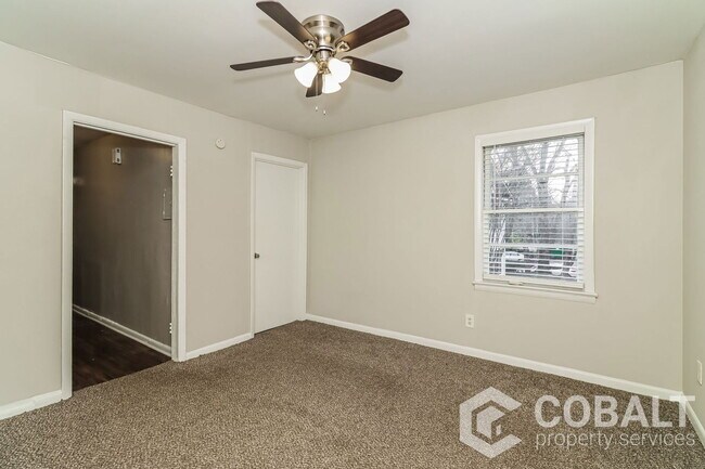 Photo - 1992 Woodland Hills Ave NW Unidad 2