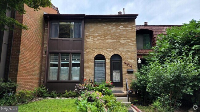 Building Photo - 4914 Herkimer St Rental