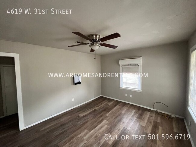 Photo - 4619 W 31st St