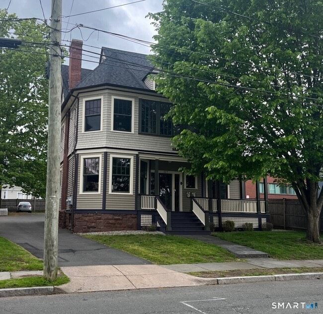 Building Photo - 217 Beacon St