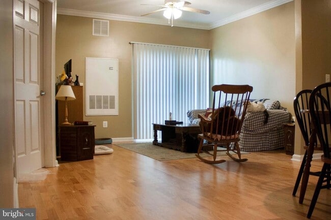 Building Photo - 11319 Aristotle Dr Unit 3-109 Rental