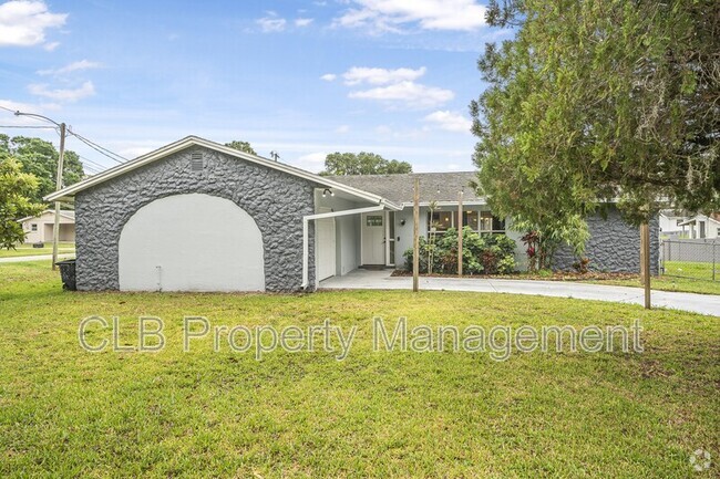 Building Photo - 1006 Martin St Rental