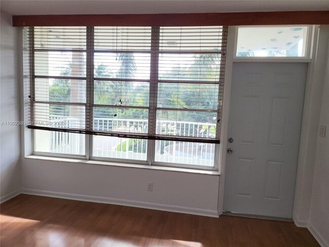 Photo - 3181 S Ocean Dr Unit 306