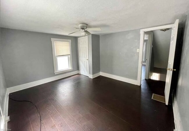 Photo - 1038 Clifton St