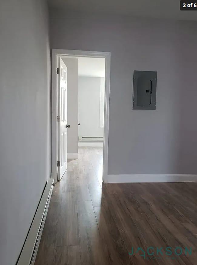 4936 N 17th St Unit - 1