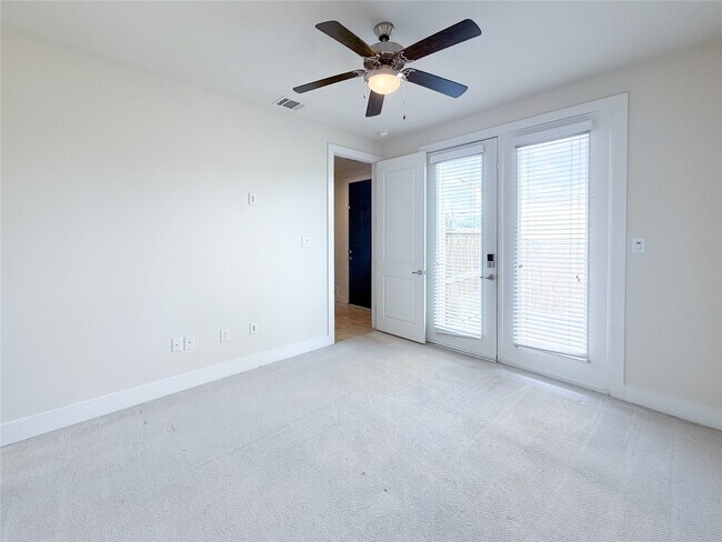 Photo - 1803 Crestdale Dr