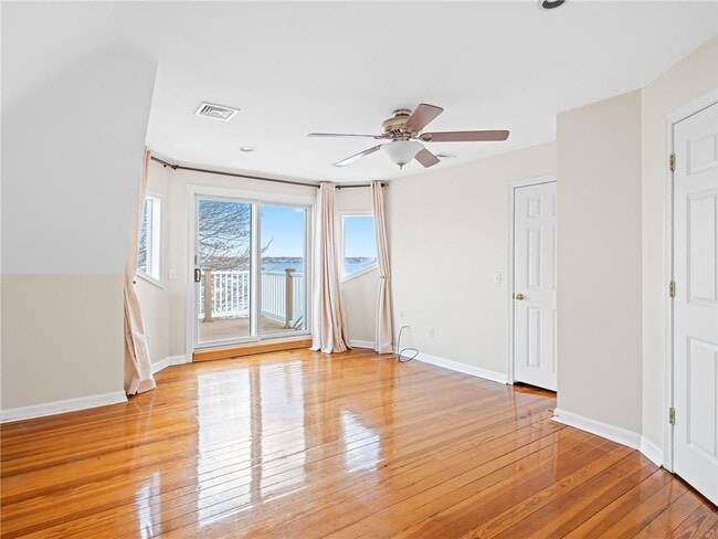 Photo - 22 Hudson Pl Unit 2