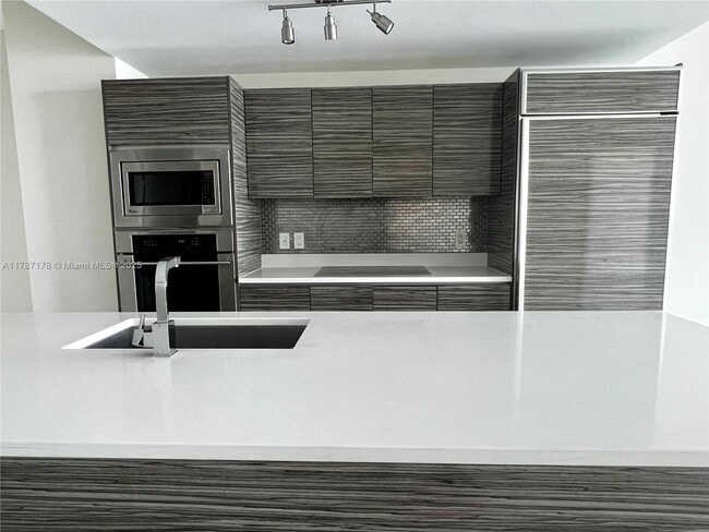 Photo - 460 NE 28th St Unit 1606