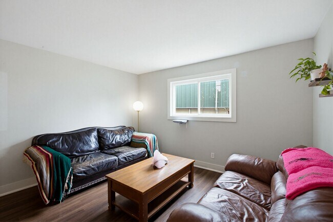 Photo - 2 Bed 1 Bath Condo by UT and CapMetro Stop
