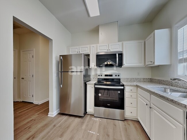 121 Cameron Way Cir