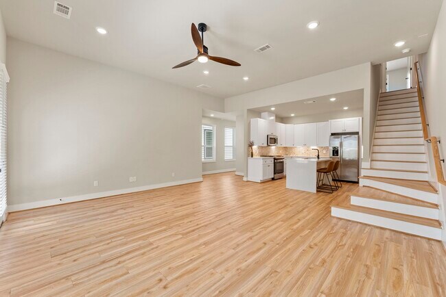 Photo - 5825 Francis Oak Ln