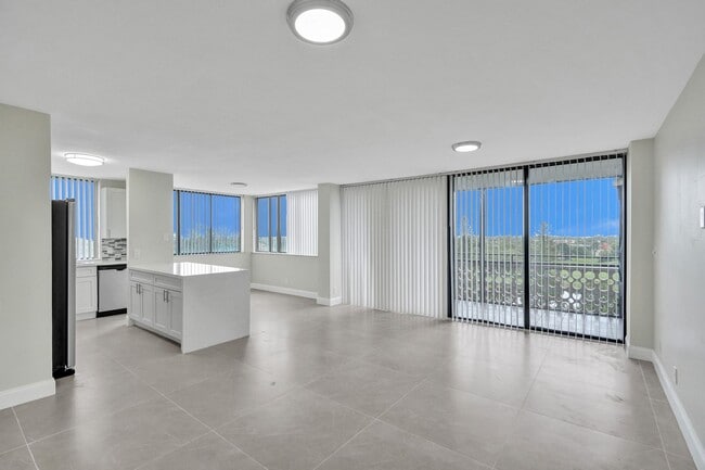 Photo - 4810 Unit Inverrary Condos LLC