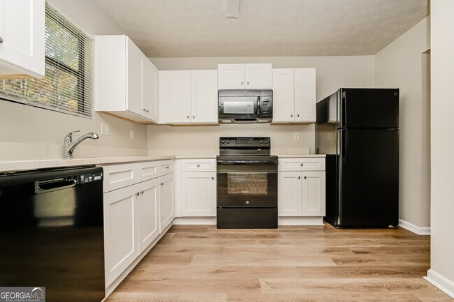 Photo - 4276 Old Lake Dr