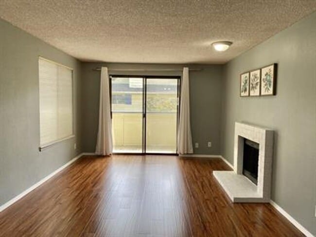 12906 8th Ave W