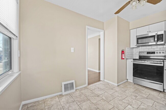 Photo - 2158 Champaign Rd
