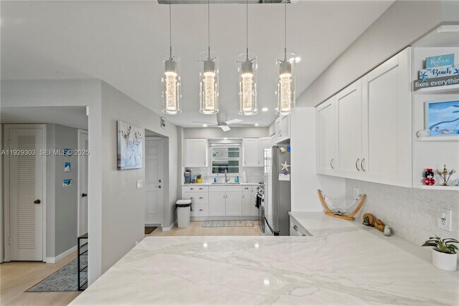 Photo - 3051 NE 48th St Unit 307