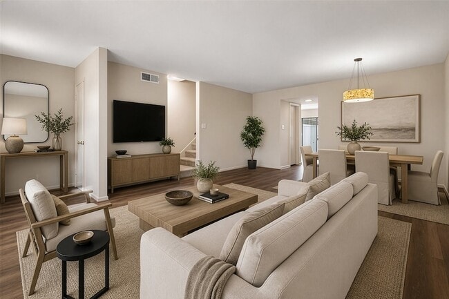 Photo - 2065 Winrock Blvd Unidad 55