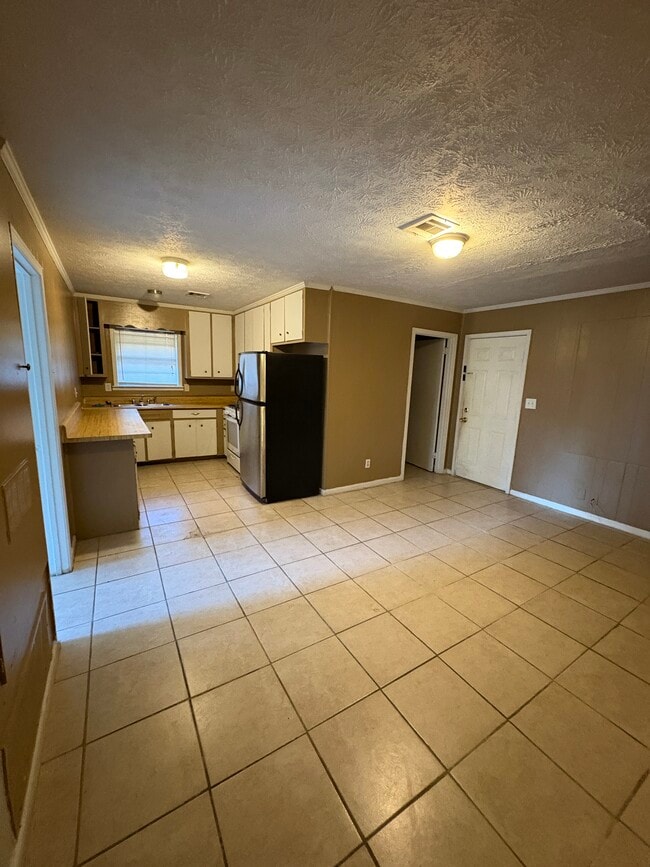 Photo - 1542 Midway St