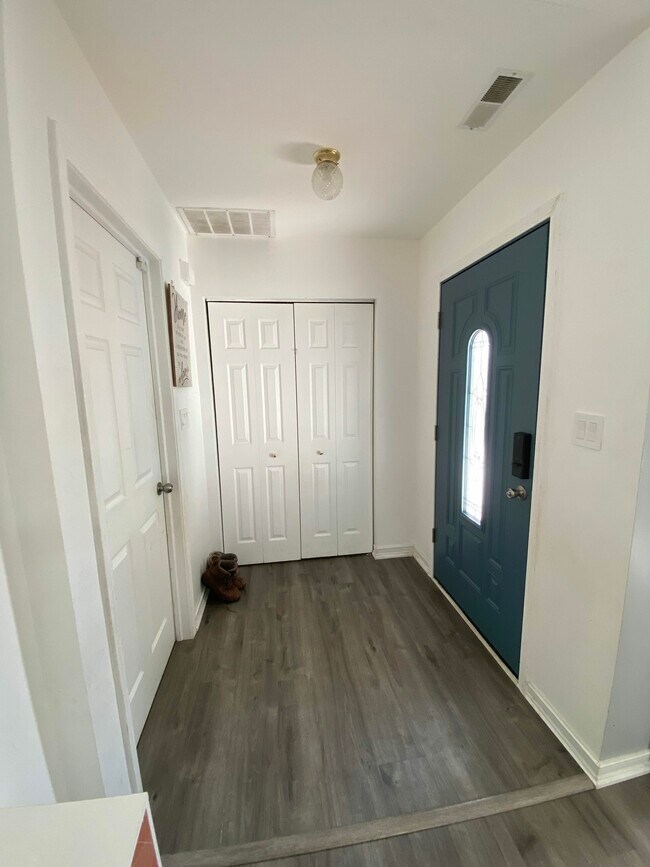 Photo - 5616 Jaskula Ln